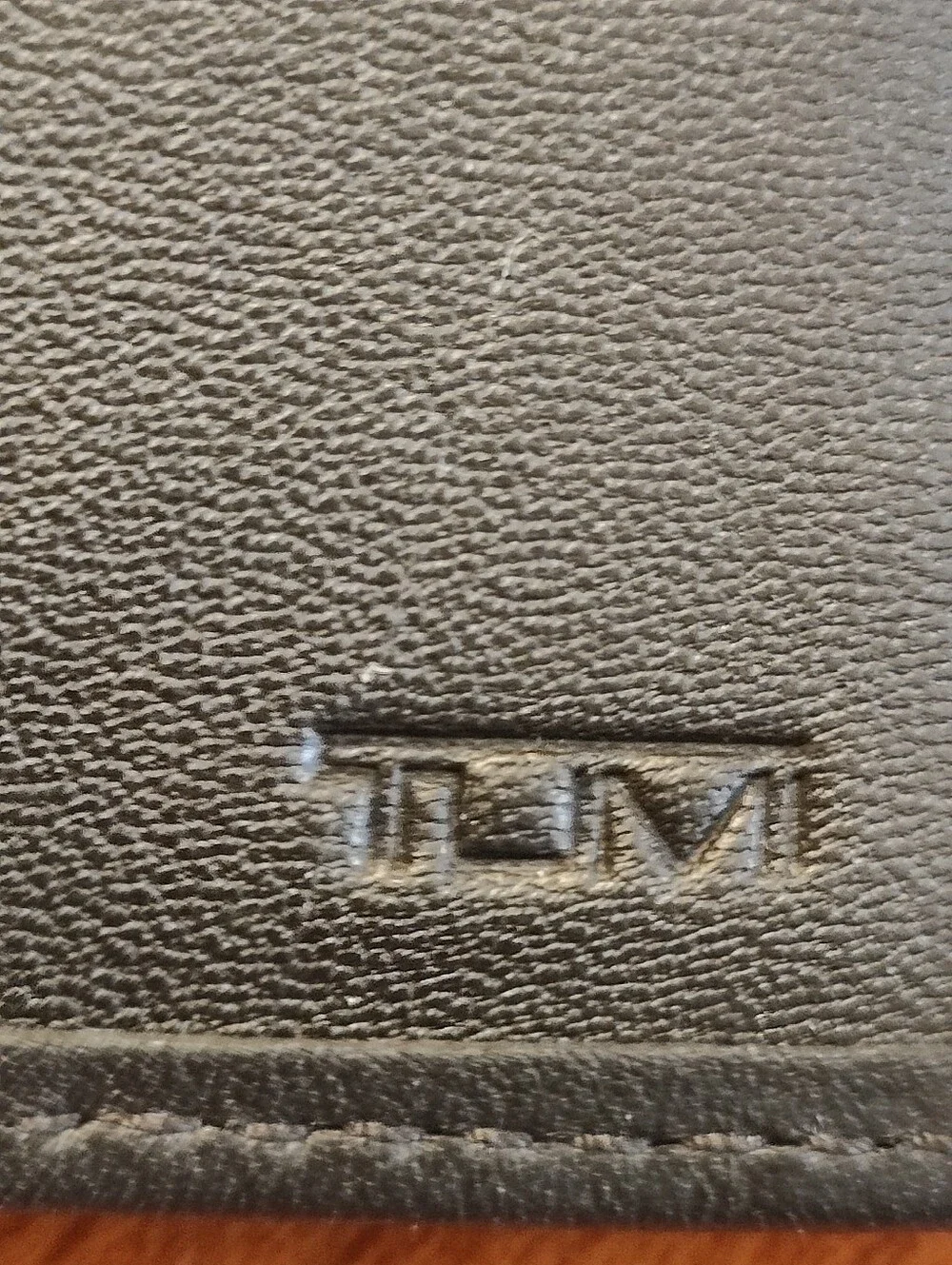 NWT Tumi Nassau Double Billfold (Black Smooth)